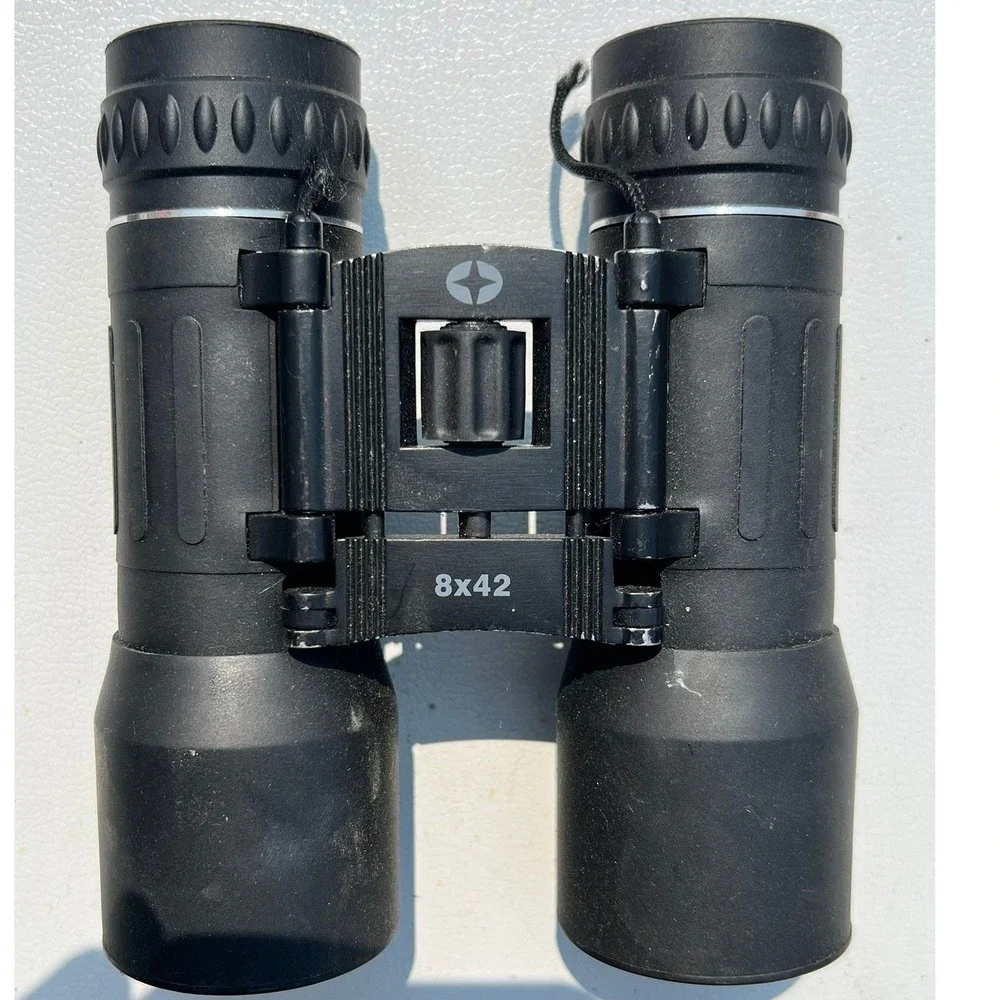 Binoculars Unisex OS Black Good 8x42 Magnification Outdoor Gear